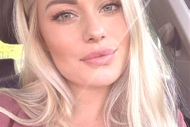 Sadie, 38, a blonde hazel-eyed latina companion based in Odzun. Offering Girlfriend Experience, Travel Companion, OWO, Striptease, Roleplay. Available for in...