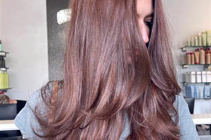 Sadie, 38, a chestnut brown-eyed mixed companion based in Lavare. Offering BDSM, Couples, Overnight. Available for incall and outcall, overnight bookings ava...