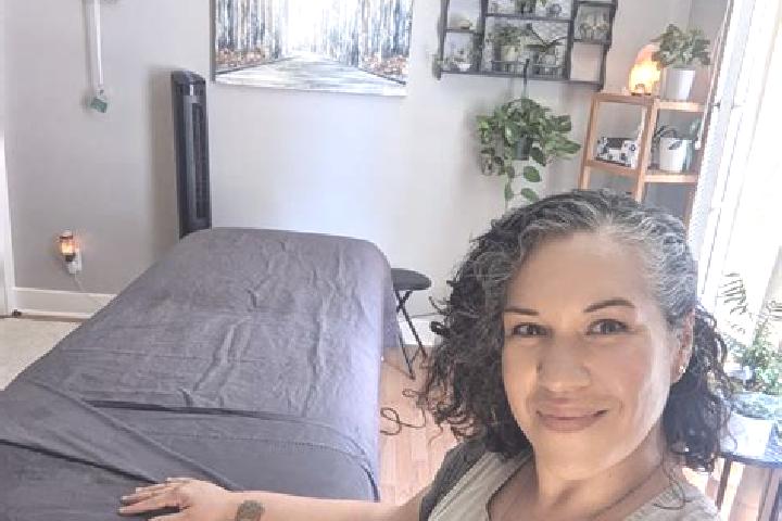 Sadie, 38, a red amber-eyed latina companion based in Tartaras. Offering Duos, Erotic Massage. Available for incall and outcall, day and evening dates.