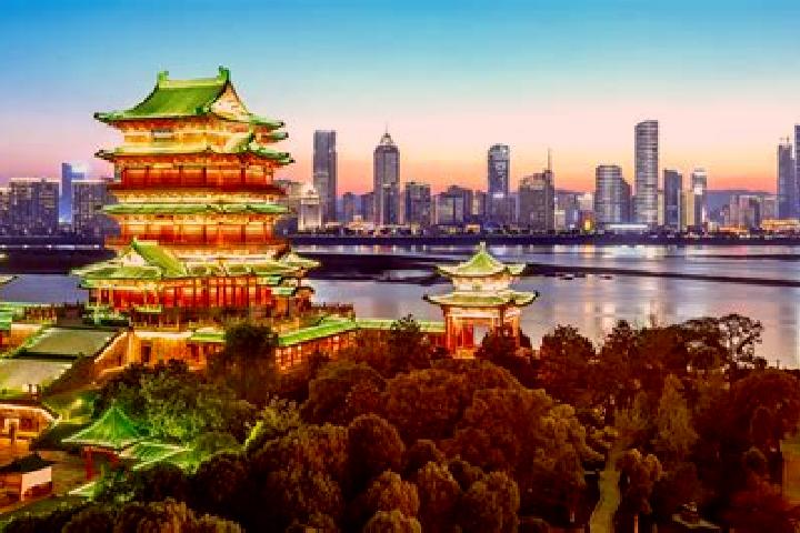 Sadie, 38 — Escort in Nancheng, China