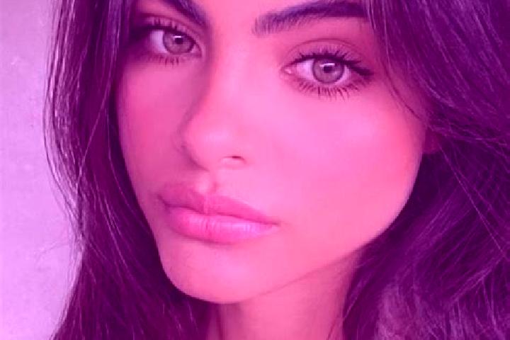 Sadie, 39, a brunette green-eyed middle eastern companion based in Massey Drive. Offering Girlfriend Experience, Duos, BDSM. Available for incall and outcall...