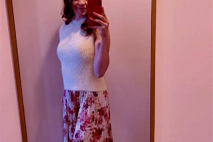 Sadie, 39 — Escort in Bell s Turn, Canada