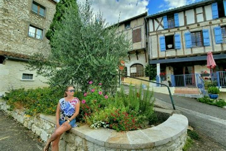 Sadie, 39 — Escort in Montaigu, France