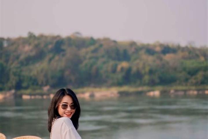 Sadie, 39 — Escort in Oudomsouk, Laos