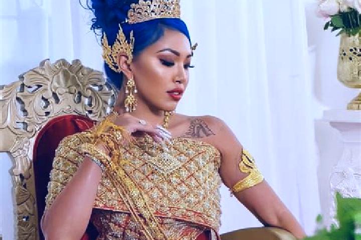Sadie, 39 — Escort in Phnum Srok, Cambodia