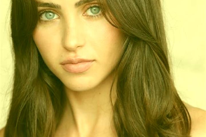 Sage, 20, a brunette brown-eyed slavic companion based in Chieveley. Offering Fetish, Duos, Erotic Massage, CIM. Available for incall and outcall, day and ev...
