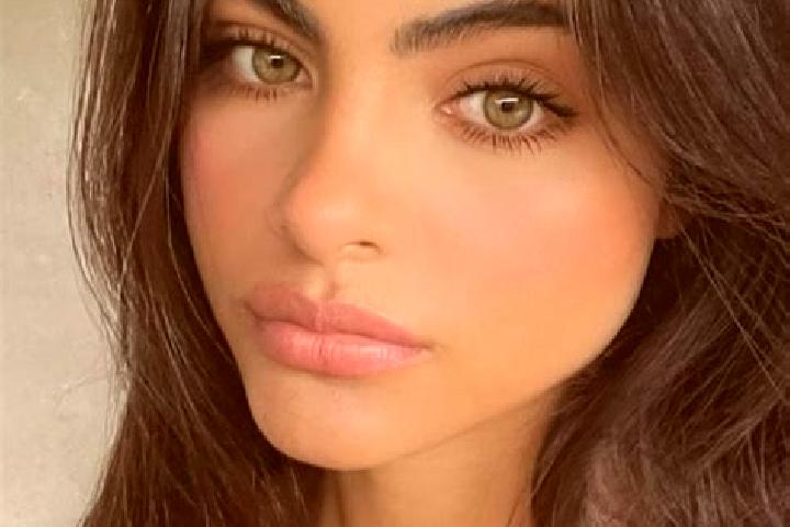 Sage, 20, a brunette green-eyed ebony companion based in Nglengkong. Offering Prostate Massage, 69, Girlfriend Experience, A-Level. Available for incall and ...