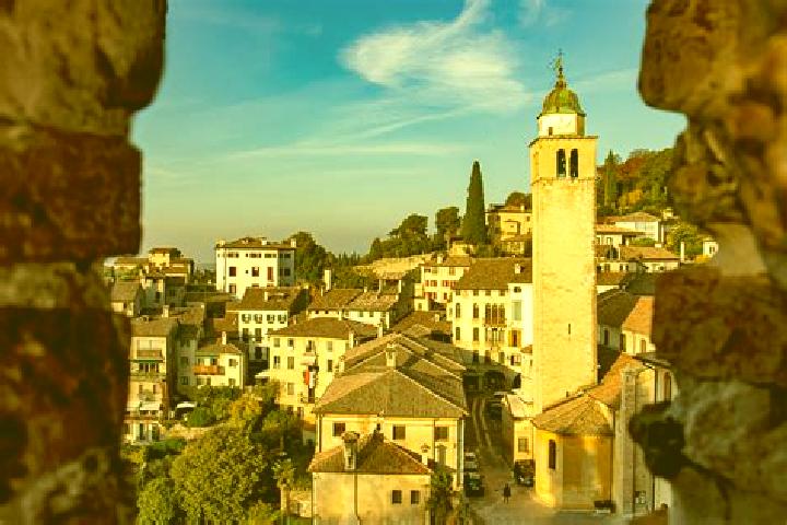Sage, 20 — Escort in Asolo, Italy