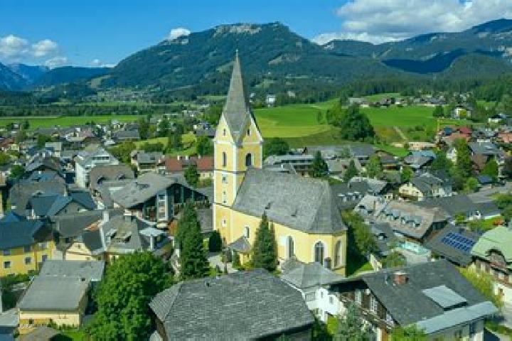 Sage, 20 — Escort in Mitterndorf im Steirischen Salzkammergut, Austria