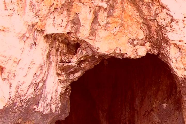Sage, 20 — Escort in Santa Maria le Grotte, Italy