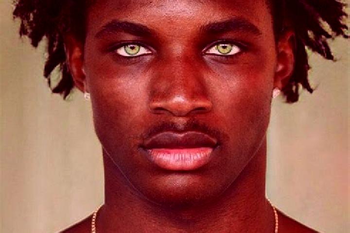 Sage, 21, a black green-eyed mixed companion based in Daubach. Offering Dinner Date, GFE, OWO. Available for incall and outcall, overnight bookings available.