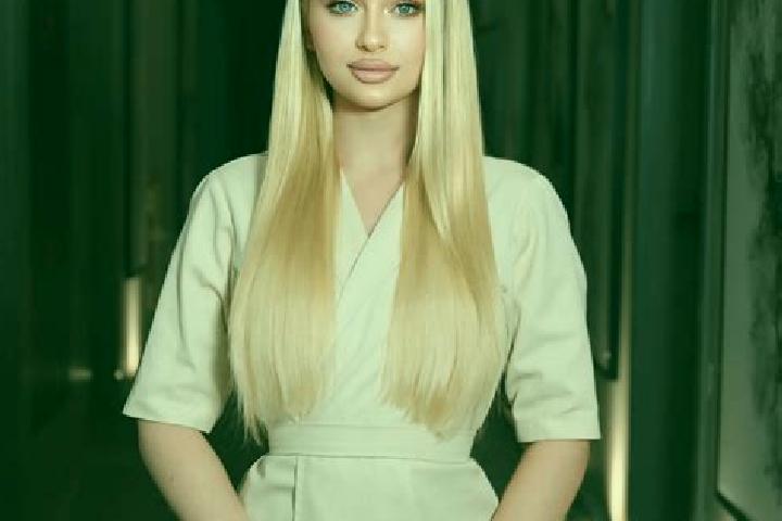 Sage, 21, a dark blonde grey-eyed caribbean companion based in Sarni. Offering BDSM, Roleplay, Tantra, Erotic Massage. Available for incall and outcall, over...