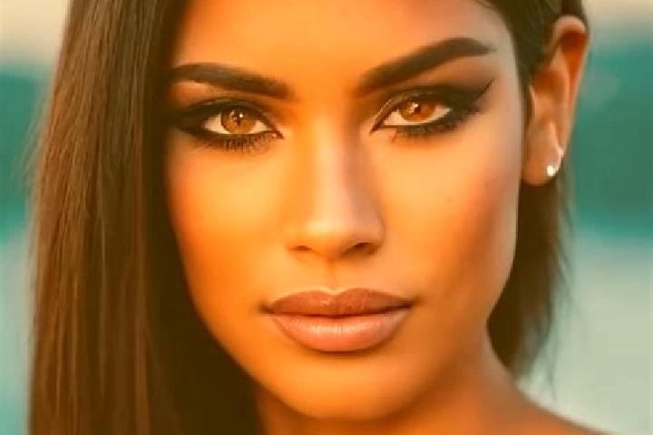 Sage, 21, a red dark-eyed latina companion based in El Maranon. Offering Erotic Massage, Girlfriend Experience, Prostate Massage. Available for incall and ou...