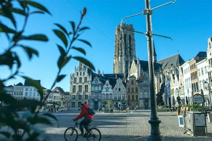 Sage, 21 — Escort in Mechelen-aan-de-Maas, Belgium