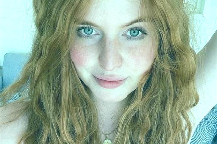 Sage, 21 — Escort in Redhead, Australia