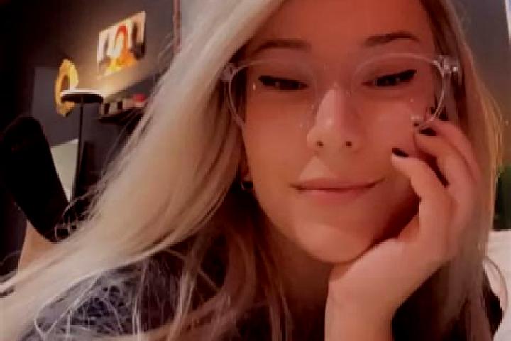Sage, 22, a blonde grey-eyed mediterranean companion based in Valparaiso. Offering Travel Companion, Duos, Dinner Date, CIM, Erotic Massage. Available for in...