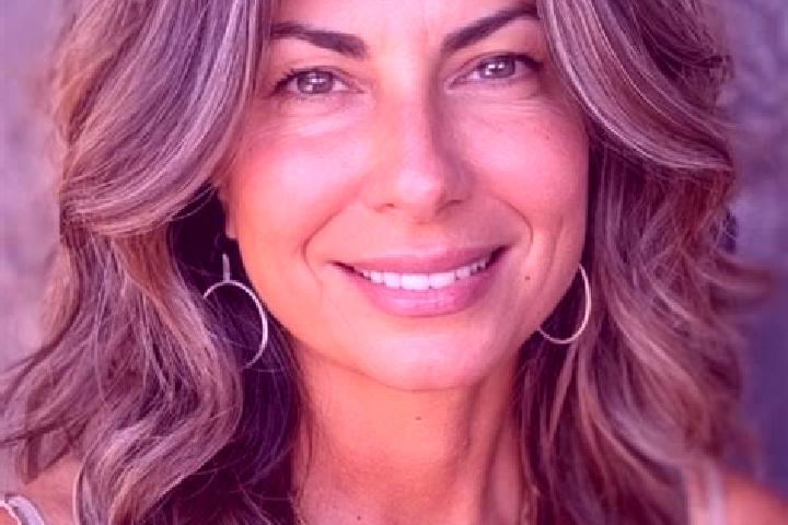 Sage, 22, a brunette grey-eyed latina companion based in Lucan. Offering Tantra, GFE, Travel Companion, 69. Available for incall and outcall, day and evening...
