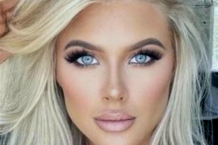 Sage, 22, a platinum blonde brown-eyed mixed companion based in Erpfendorf. Offering Fetish, Tantra, A-Level. Available for incall and outcall, day and eveni...