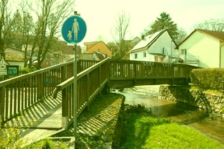 Sage, 22 — Escort in Nieder-Wiesen, Germany