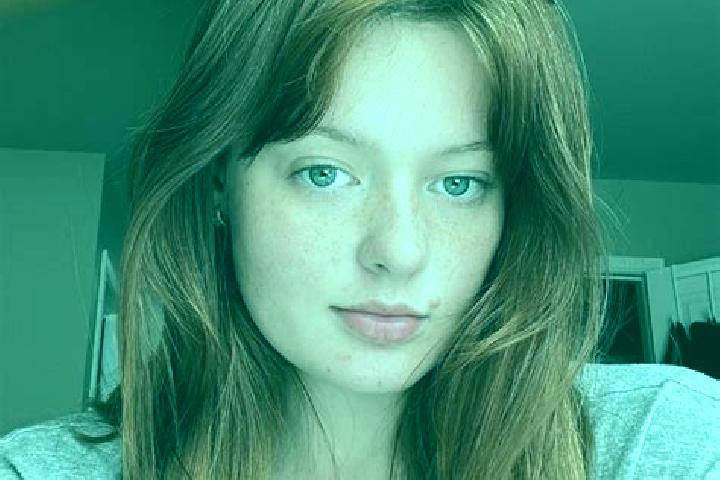 Sage, 23, a auburn grey-eyed asian companion based in Minya al Qamh. Offering 69, BDSM, Couples. Available for incall and outcall, day and evening dates.