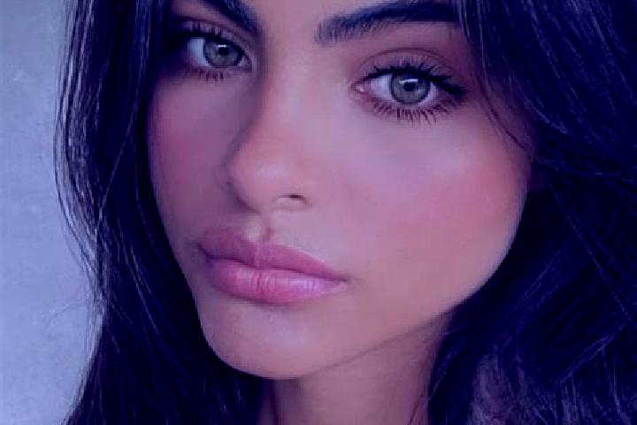 Sage, 23, a brunette brown-eyed middle eastern companion based in Artigas. Offering Travel Companion, Erotic Massage, Prostate Massage, Duos. Available for i...
