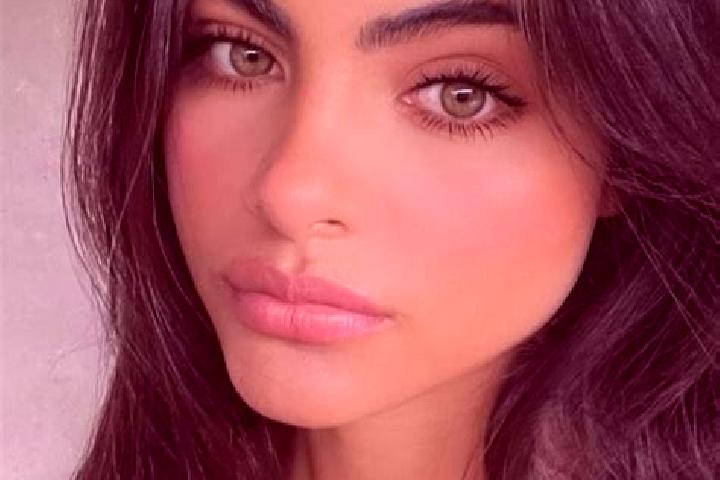 Sage, 23, a brunette green-eyed mediterranean companion based in Farcas. Offering Tantra, Roleplay, Duos, Striptease, Fetish. Available for incall and outcal...