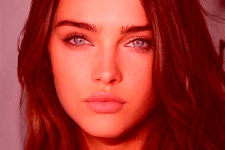 Sage, 23, a brunette grey-eyed caucasian companion based in Gossolengo. Offering Tantra, CIM, GFE. Available for incall and outcall, day and evening dates.