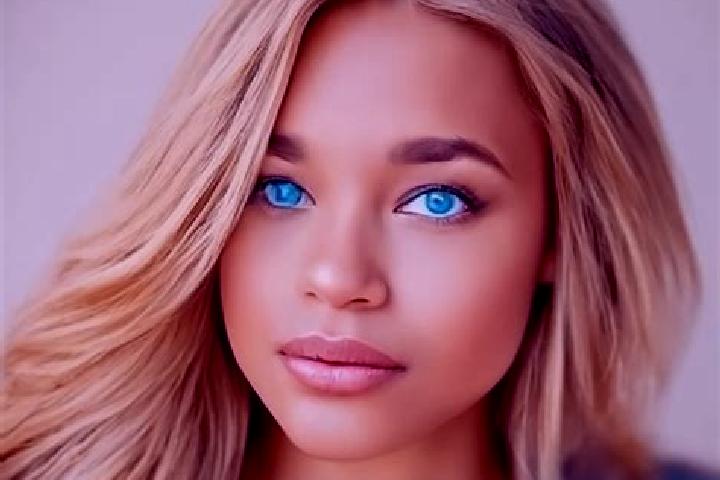 Sage, 23, a dark blonde blue-eyed latina companion based in Sempu. Offering A-Level, Overnight, Erotic Massage. Available for incall and outcall, day and eve...