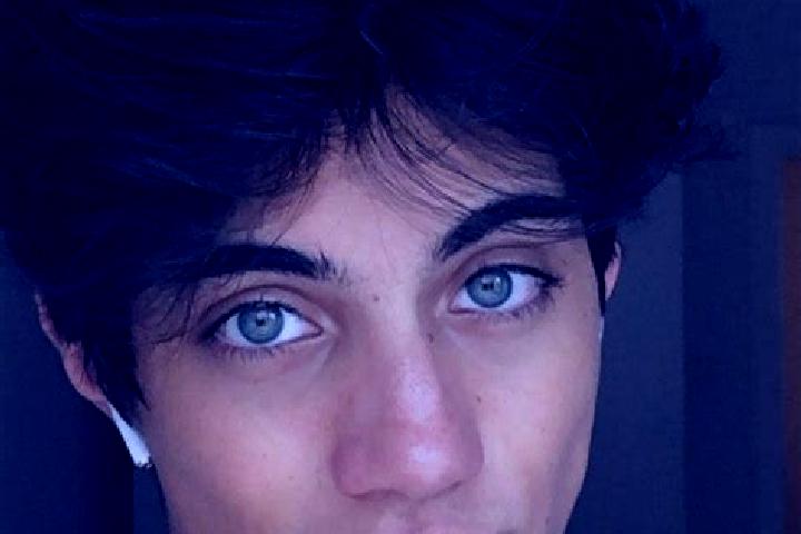 Sage, 24, a chestnut dark-eyed caucasian companion based in South Slope. Offering Erotic Massage, Prostate Massage, Dinner Date, Domination. Available for in...