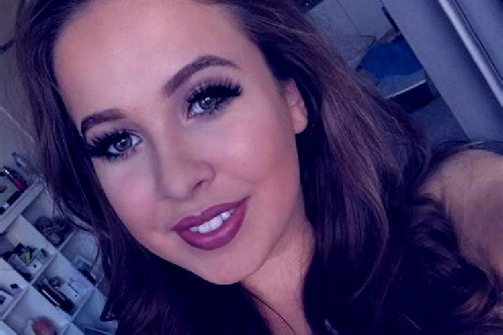 Sage, 24, a red dark-eyed european companion based in Orilla del Monte. Offering Couples, Girlfriend Experience, Fetish. Available for incall and outcall, da...