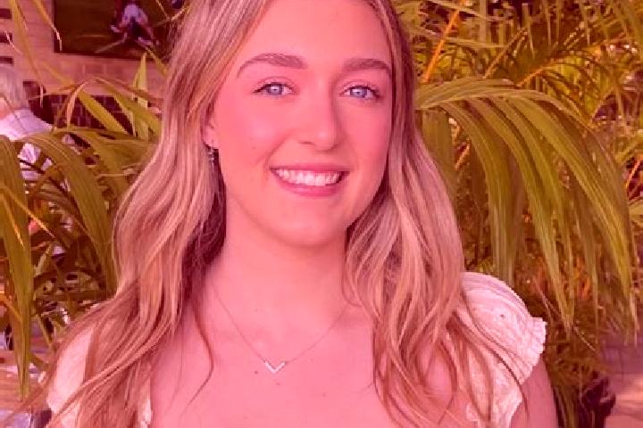 Sage, 24 — Escort in Abbey, Australia