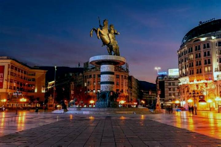 Sage, 24 — Escort in Karatmanovo, North Macedonia