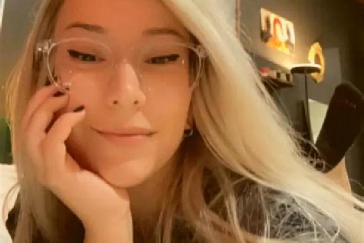 Sage, 25, a blonde grey-eyed asian companion based in Kleinostheim. Offering OWO, Party Girl, CIM. Available for incall and outcall, overnight bookings avail...
