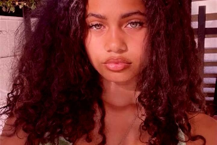 Sage, 25, a chestnut green-eyed mixed companion based in Windu. Offering Dinner Date, Girlfriend Experience, Overnight. Available for incall and outcall, ove...