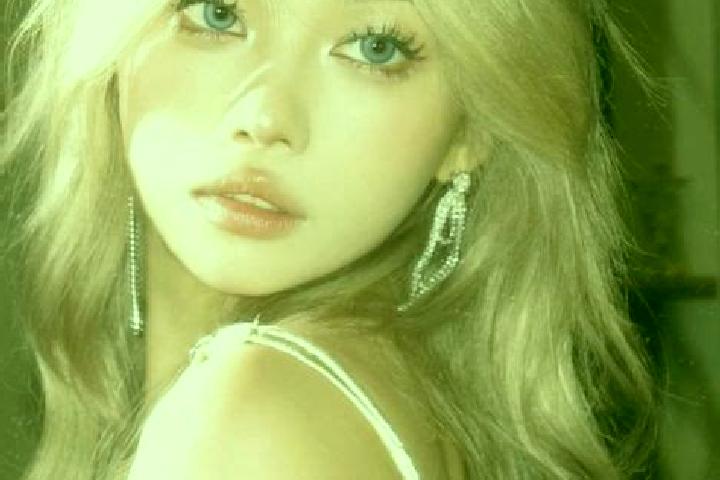 Sage, 25, a platinum blonde green-eyed asian companion based in Ainsa. Offering Duos, CIM, Fetish. Available for incall and outcall, overnight bookings avail...