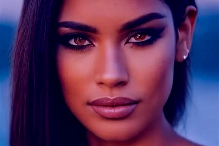 Sage, 25, a red brown-eyed latina companion based in Arara. Offering A-Level, Couples, Massage. Available for incall and outcall, day and evening dates.