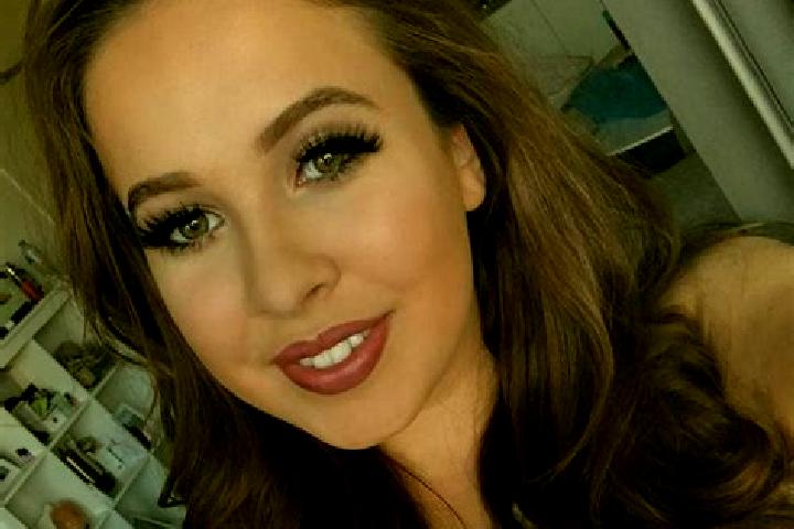 Sage, 26, a auburn amber-eyed slavic companion based in Five Corners. Offering BDSM, Travel Companion, Girlfriend Experience. Available for incall and outcal...