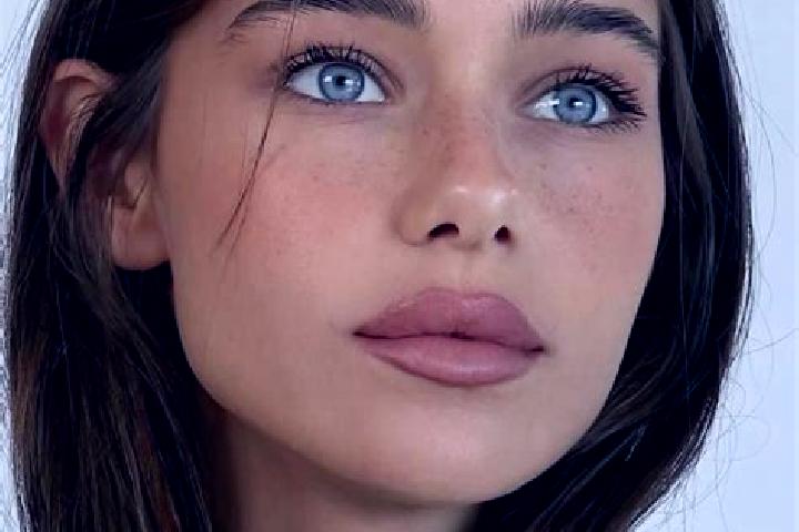 Sage, 26, a brunette brown-eyed indian companion based in Rojiste. Offering Couples, Roleplay, Deep French Kissing. Available for incall and outcall, overnig...