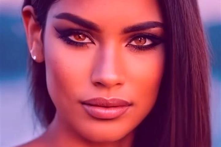 Sage, 26, a dark blonde dark-eyed latina companion based in els Pallaresos. Offering GFE, Striptease. Available for incall and outcall, overnight bookings av...