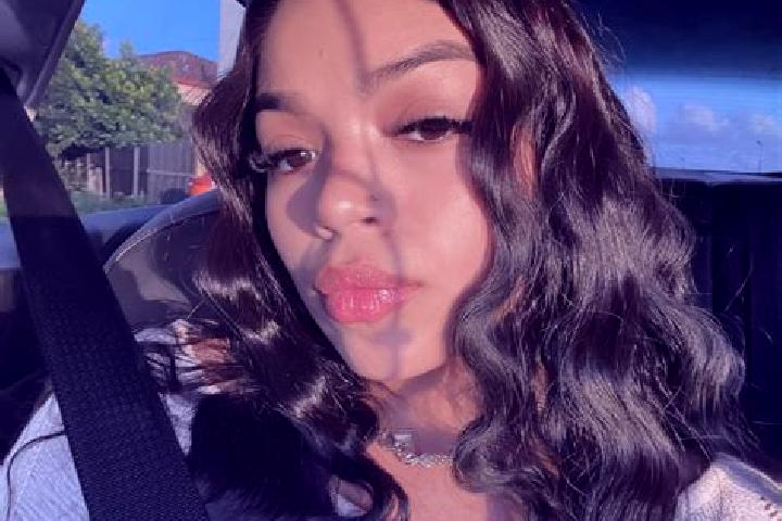 Sage, 26, a red brown-eyed latina companion based in Wehrbleck. Offering GFE, Massage, Striptease, 69, CIM. Available for incall and outcall, overnight booki...