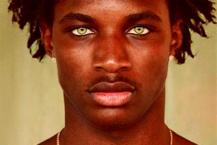 Sage, 27, a black green-eyed mixed companion based in Lingoho. Offering BDSM, Tantra, Roleplay. Available for incall and outcall, overnight bookings available.