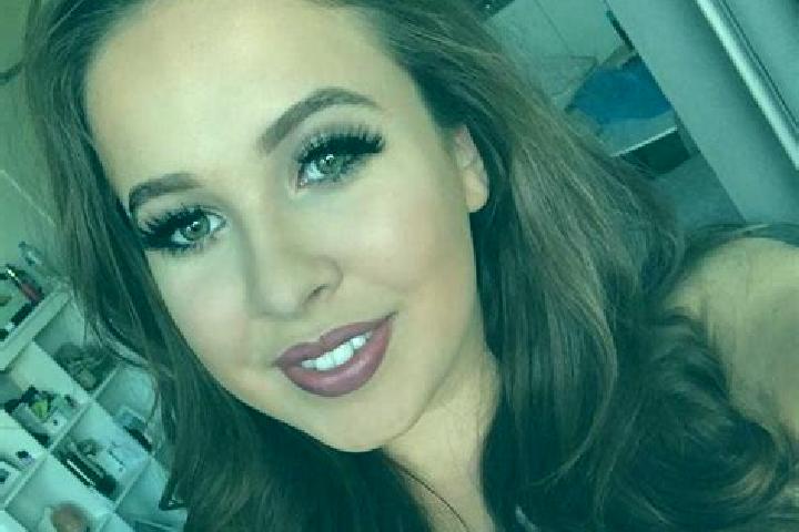 Sage, 27, a brunette amber-eyed slavic companion based in Stockelsdorf. Offering A-Level, Couples, Fetish. Available for incall and outcall, day and evening ...