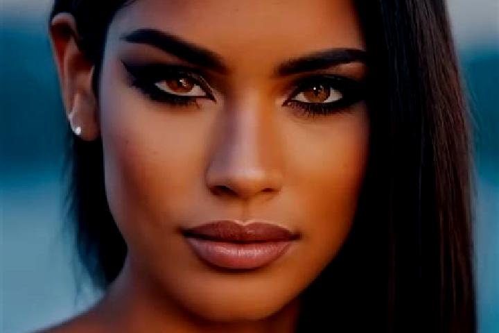 Sage, 27, a brunette dark-eyed latina companion based in Agabar. Offering A-Level, Striptease, 69, Roleplay. Available for incall and outcall, overnight book...