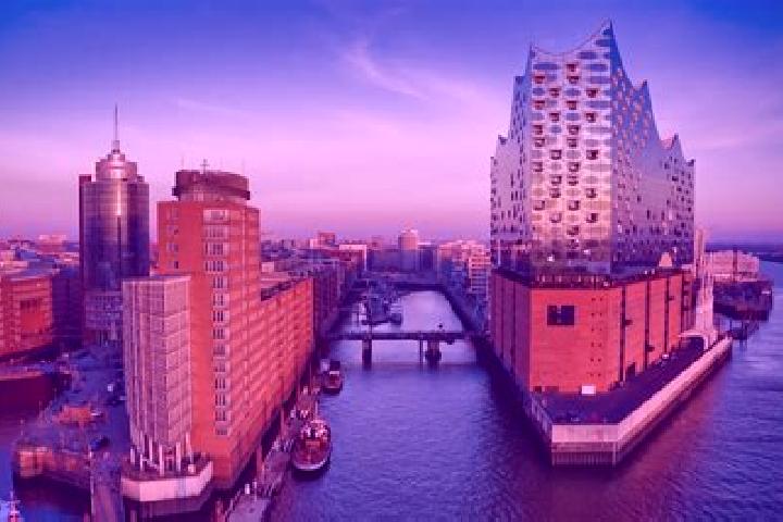 Sage, 27 — Escort in HafenCity, Germany