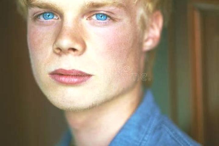 Sage, 28, a blonde blue-eyed ebony companion based in Puzhaykovo. Offering Massage, Couples, Erotic Massage. Available for incall and outcall, day and evenin...