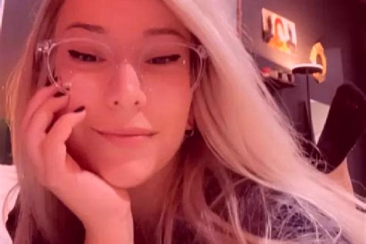 Sage, 28, a blonde dark-eyed mixed companion based in Morriston. Offering GFE, BDSM, Roleplay, Erotic Massage. Available for incall and outcall, overnight bo...