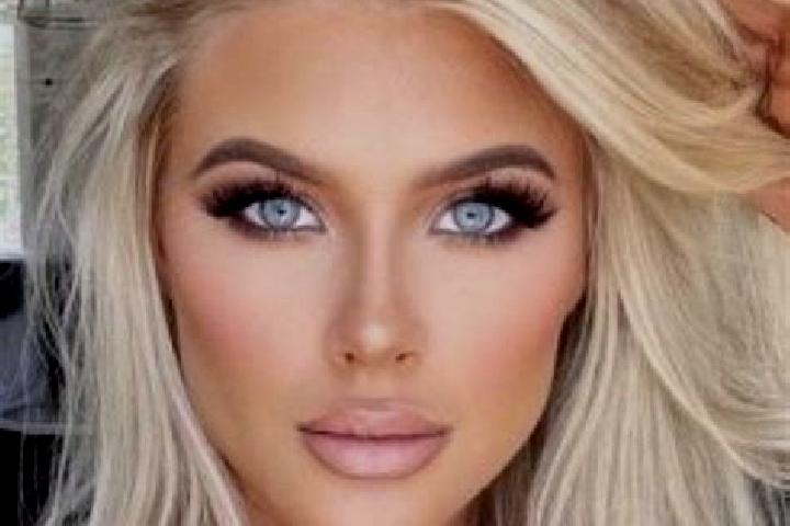 Sage, 28, a platinum blonde blue-eyed ebony companion based in Inverleigh. Offering Striptease, Travel Companion, Roleplay, Overnight. Available for incall a...