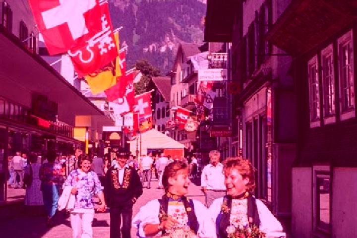 Sage, 28 — Escort in Toss, Switzerland