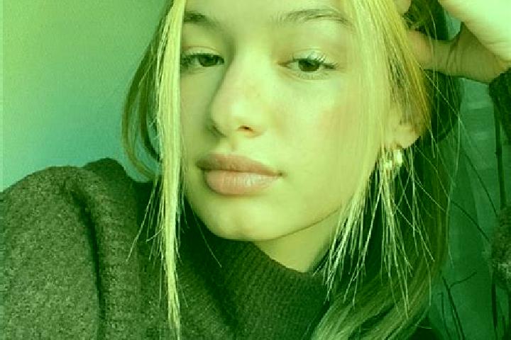 Sage, 29, a blonde brown-eyed asian companion based in Diyag. Offering Duos, Roleplay, GFE, Tantra. Available for incall and outcall, overnight bookings avai...