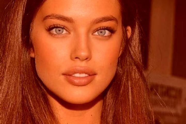 Sage, 29, a chestnut green-eyed mediterranean companion based in Nglempung. Offering Domination, A-Level, Couples, GFE. Available for incall and outcall, ove...